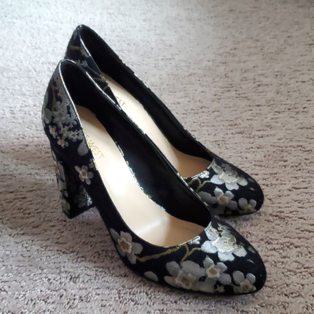 NINE WEST Brocade Pumps